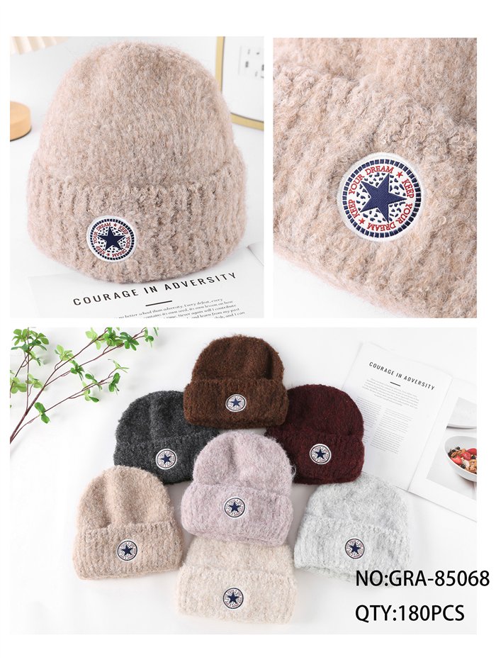 Gorro de punto efecto bouclé con parche estrella