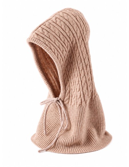 Cagoule en maille tressée avec lien