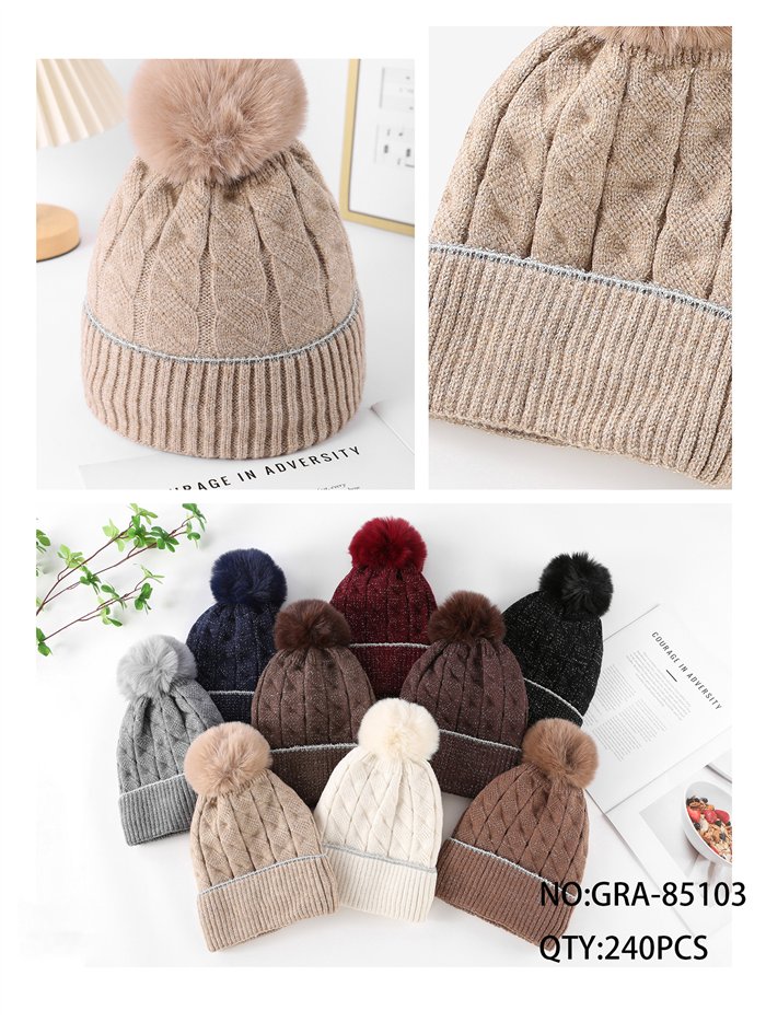 Gorro de punto trenzado metalizado con pompón
