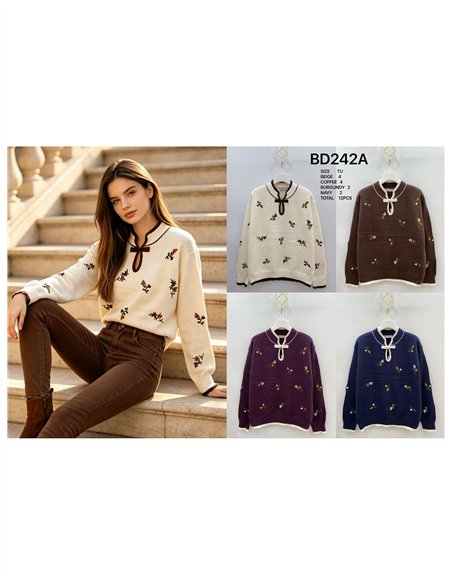 Pull brodé de fleurs avec nœud