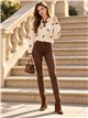 Pull brodé de fleurs avec nœud