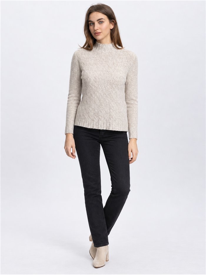 pull à col roulé en maille torsadée
