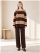 Completo maglione e pantaloni a righe
