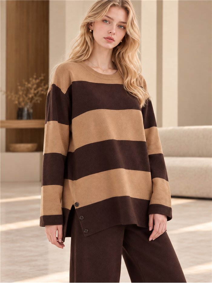 Completo maglione e pantaloni a righe