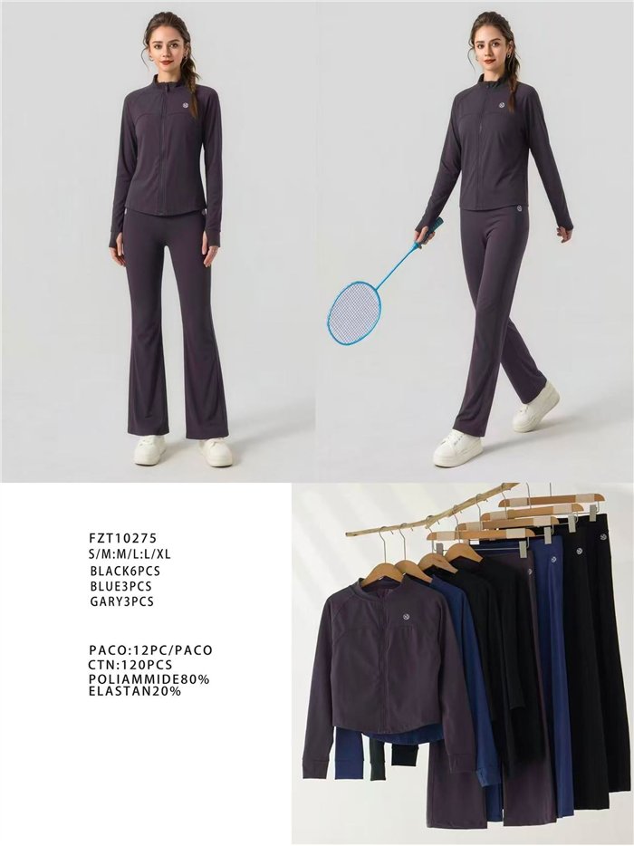 Completo yoga composto da giacca e pantaloni.