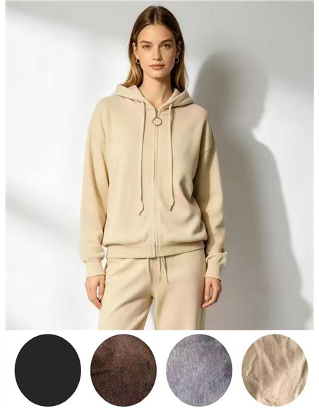 Conjunto chaqueta de punto con capucha y pantalón