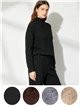Set aus strukturiertem Rollkragenpullover und Hose