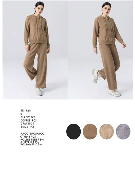 Conjunto chaqueta de punto con capucha y pantalón