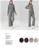 Conjunto chaqueta de punto cuello alto y pantalón