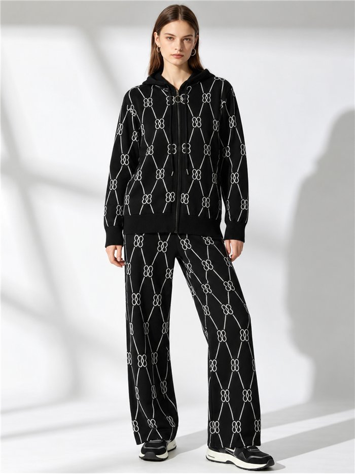 Conjunto chaqueta de punto estampado con capucha y pantalón