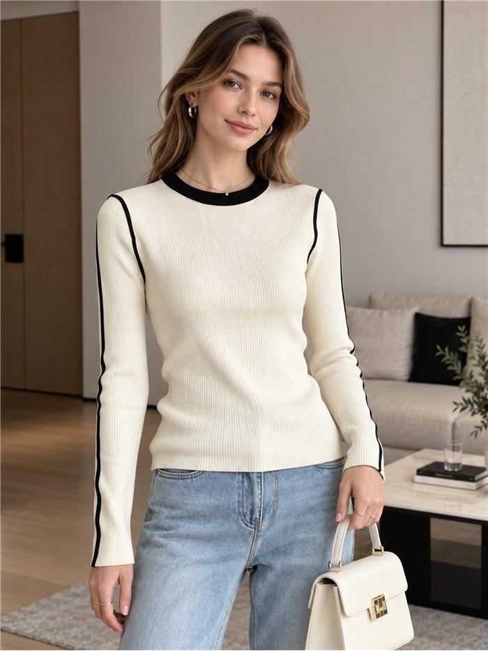 Camisa canelada com detalhes contrastantes