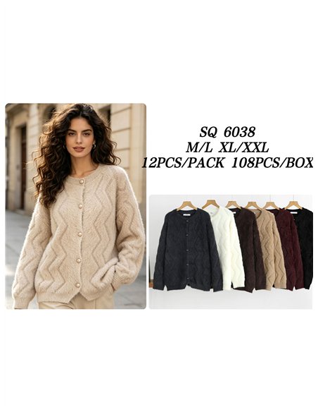 Cardigan en fourrure douce à boutons nacrés