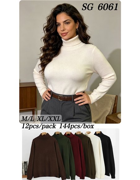 Maglione oversize in maglia con collo alto