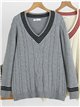 Pull en maille à col V et torsades