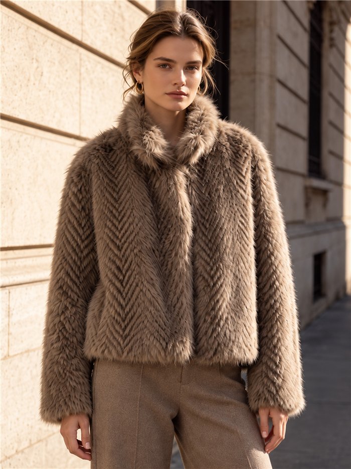 Chaqueta corta de pelo