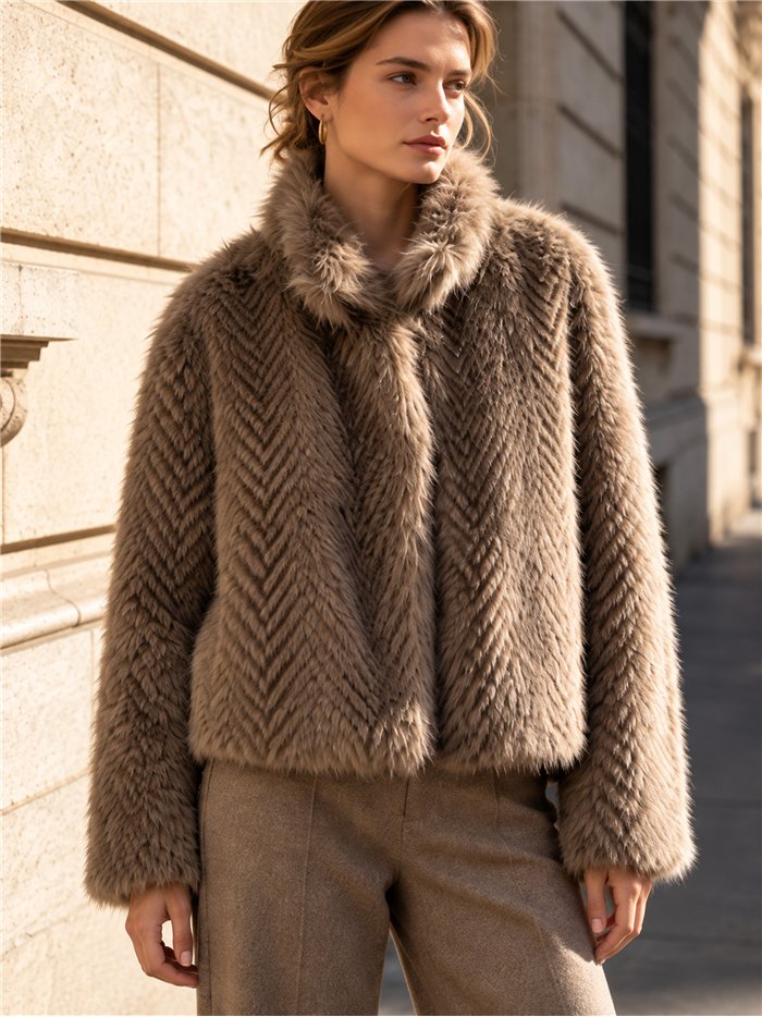 Chaqueta corta de pelo