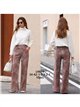 calça jeans de perna larga com estampa animal