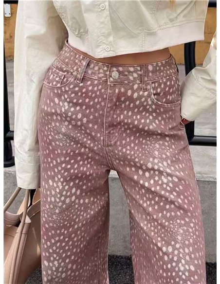 calça jeans de perna larga com estampa animal