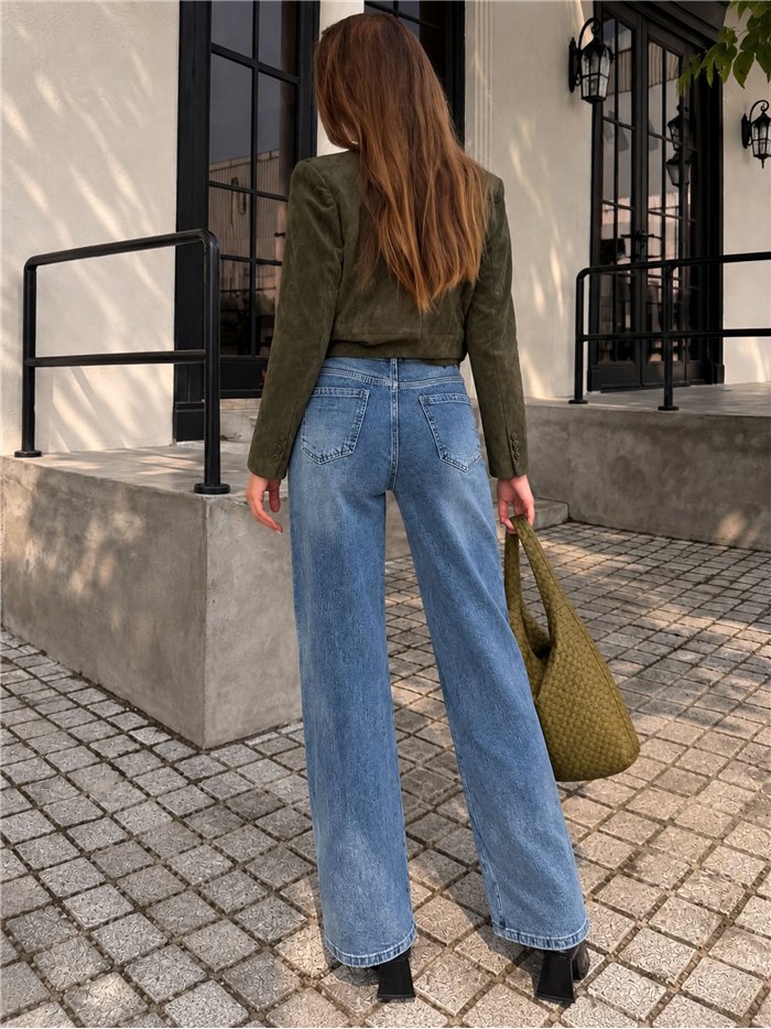 Jean vintage à jambes larges avec ceinture