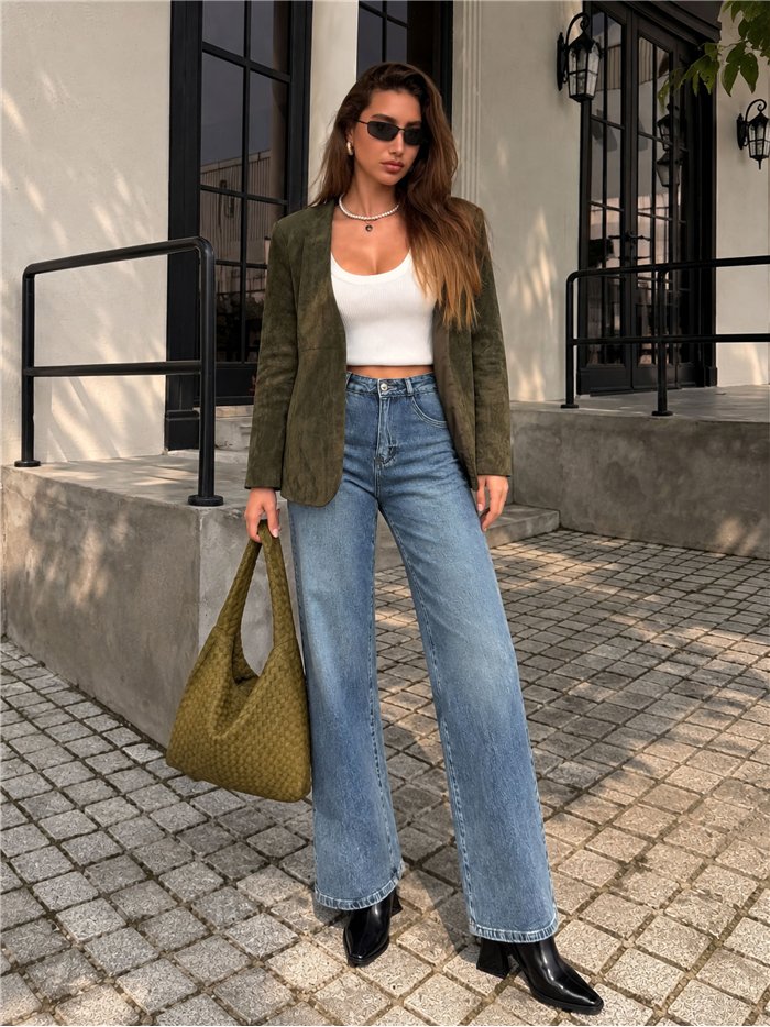 Jean vintage à jambes larges avec ceinture