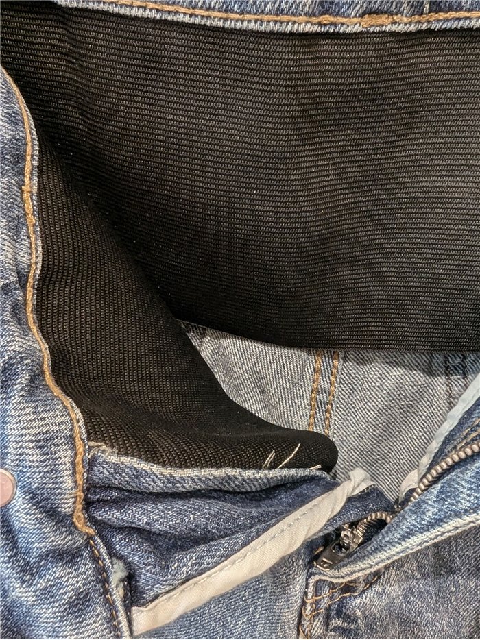 Jean vintage à jambes larges avec ceinture