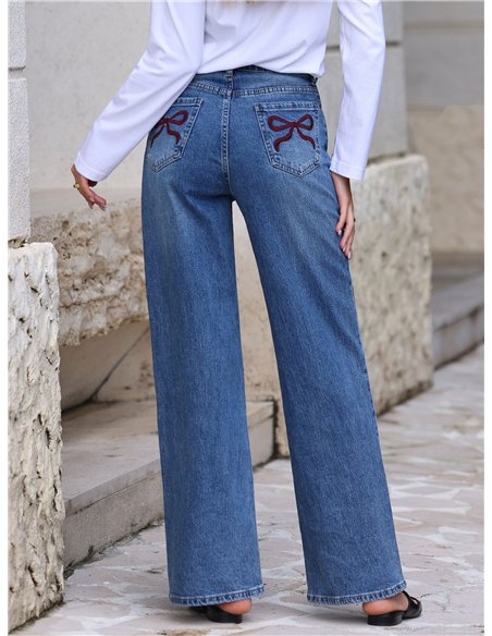 Jeans wide leg con lazos bordados