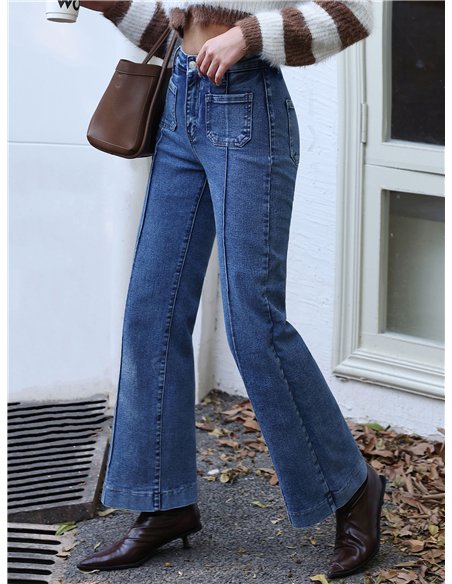Jeans wide leg con faja y bolsillos