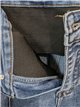Jeans wide leg con faja y bolsillos