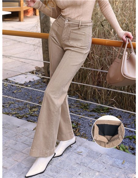 Jeans wide leg beige con faja y bolsillos