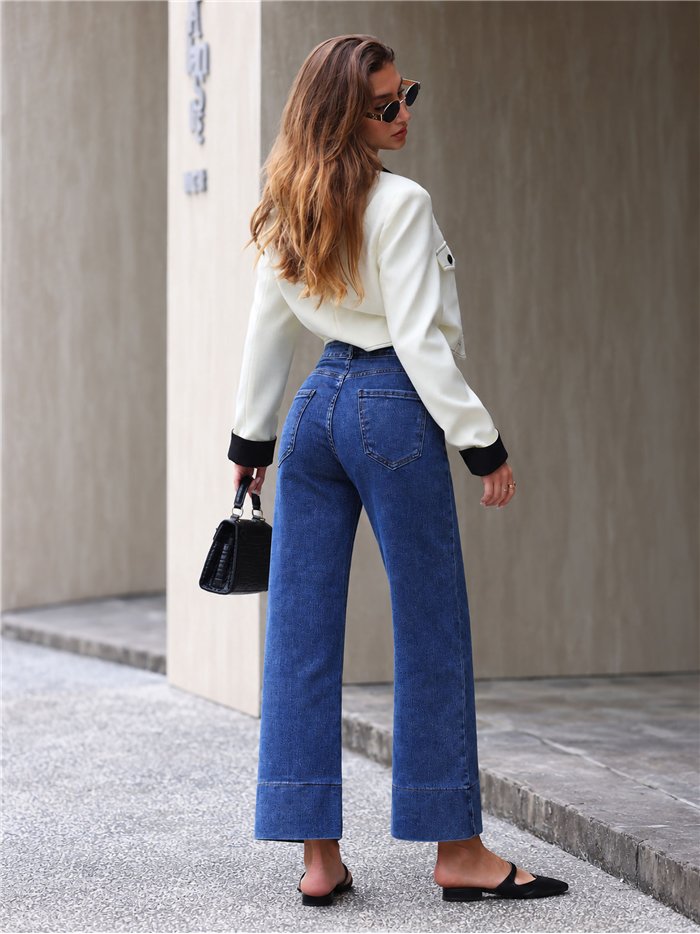 Jeans wide leg con bolsillos de plastrón