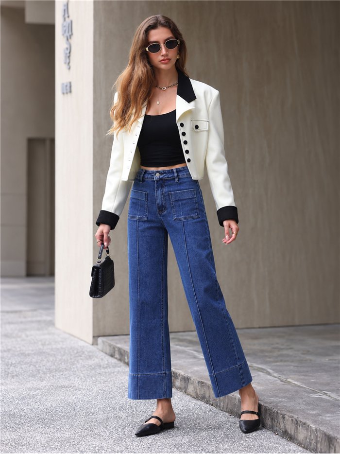 Jeans wide leg con bolsillos de plastrón