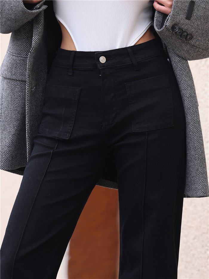 Jeans wide leg negro con bolsillos de plastrón