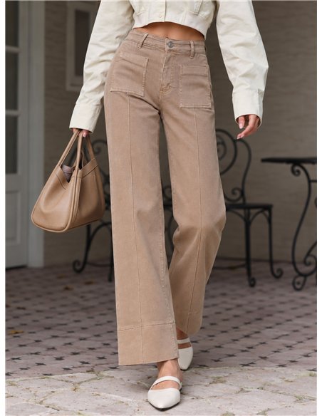 Jeans wide leg beige con bolsillos de plastrón