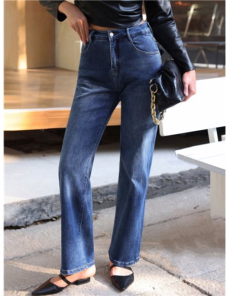 Jeans wide leg con faja y bolsillos con solapa