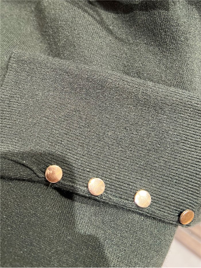 Jersey cuello alto puño con botones