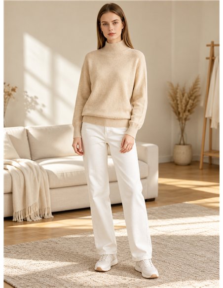 Rollkragenpullover mit Ziernähten
