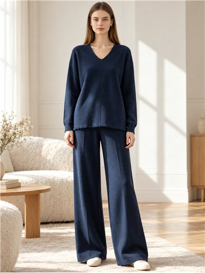 Conjunto jersey cuello pico y pantalón