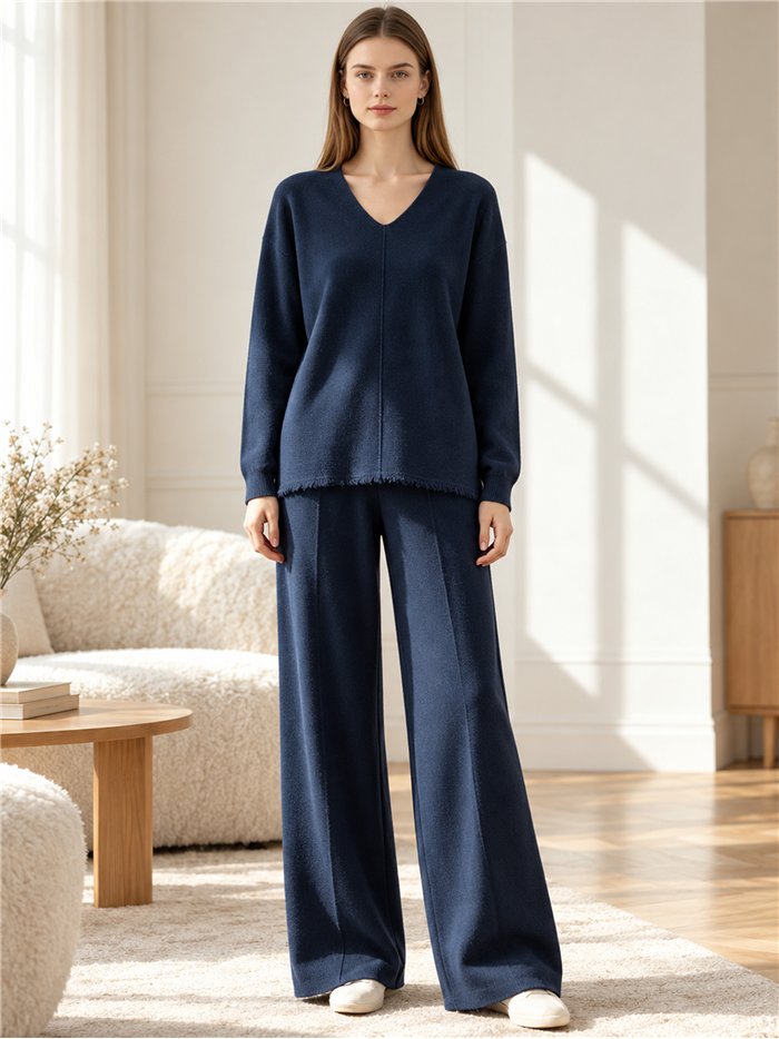 Conjunto jersey cuello pico y pantalón