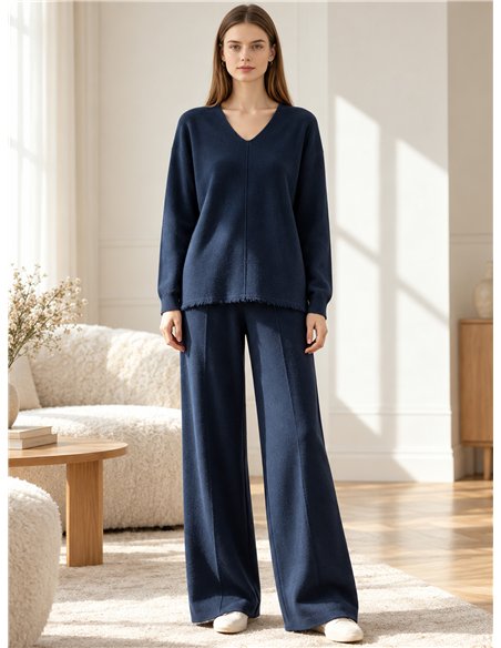 Conjunto jersey cuello pico y pantalón