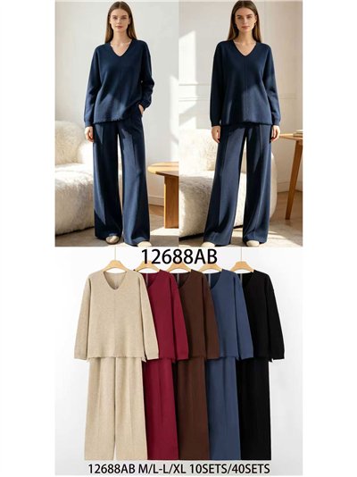Conjunto jersey cuello pico y pantalón 2