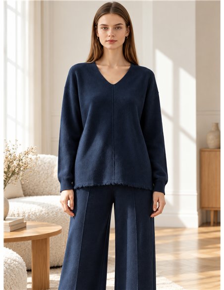 Conjunto jersey cuello pico y pantalón