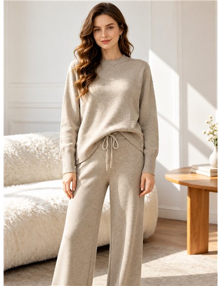 Conjunto jersey con botones laterales y pantalón
