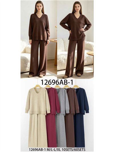 Conjunto jersey cuello pico y pantalón 2