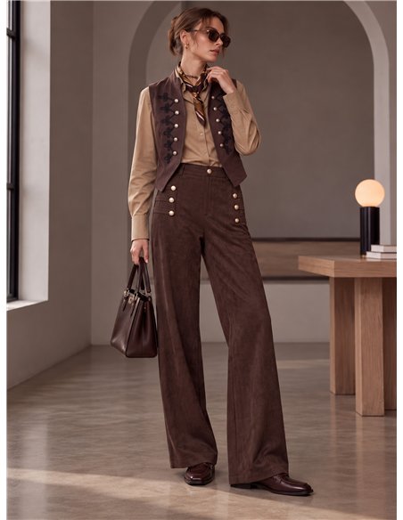 Pantalón wide leg efecto ante con botones