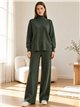 Conjunto jersey cuello alto bajo desflecado y pantalón