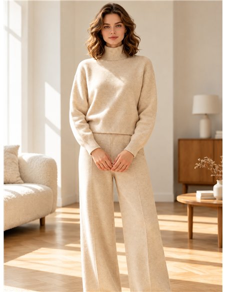 Conjunto jersey cuello alto y pantalón