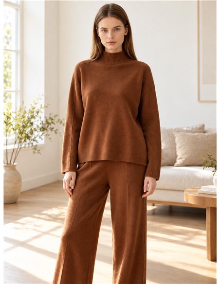 ensemble pull à col roulé et pantalon