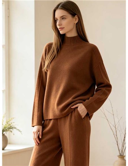ensemble pull à col roulé et pantalon