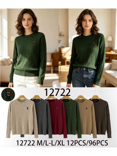 Cable knit sweater with mini embroidery 2