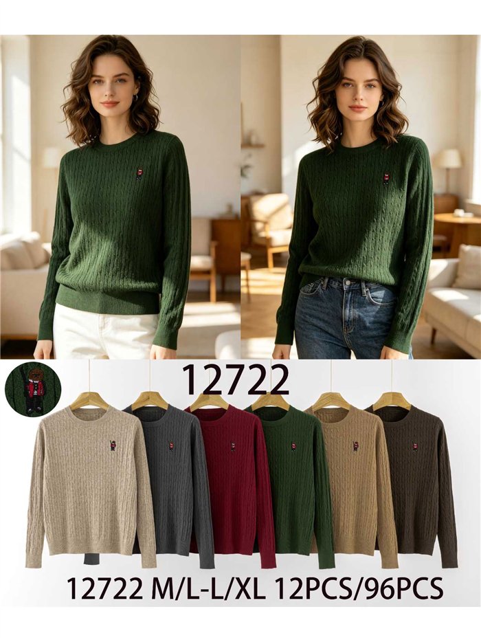 Cable knit sweater with mini embroidery